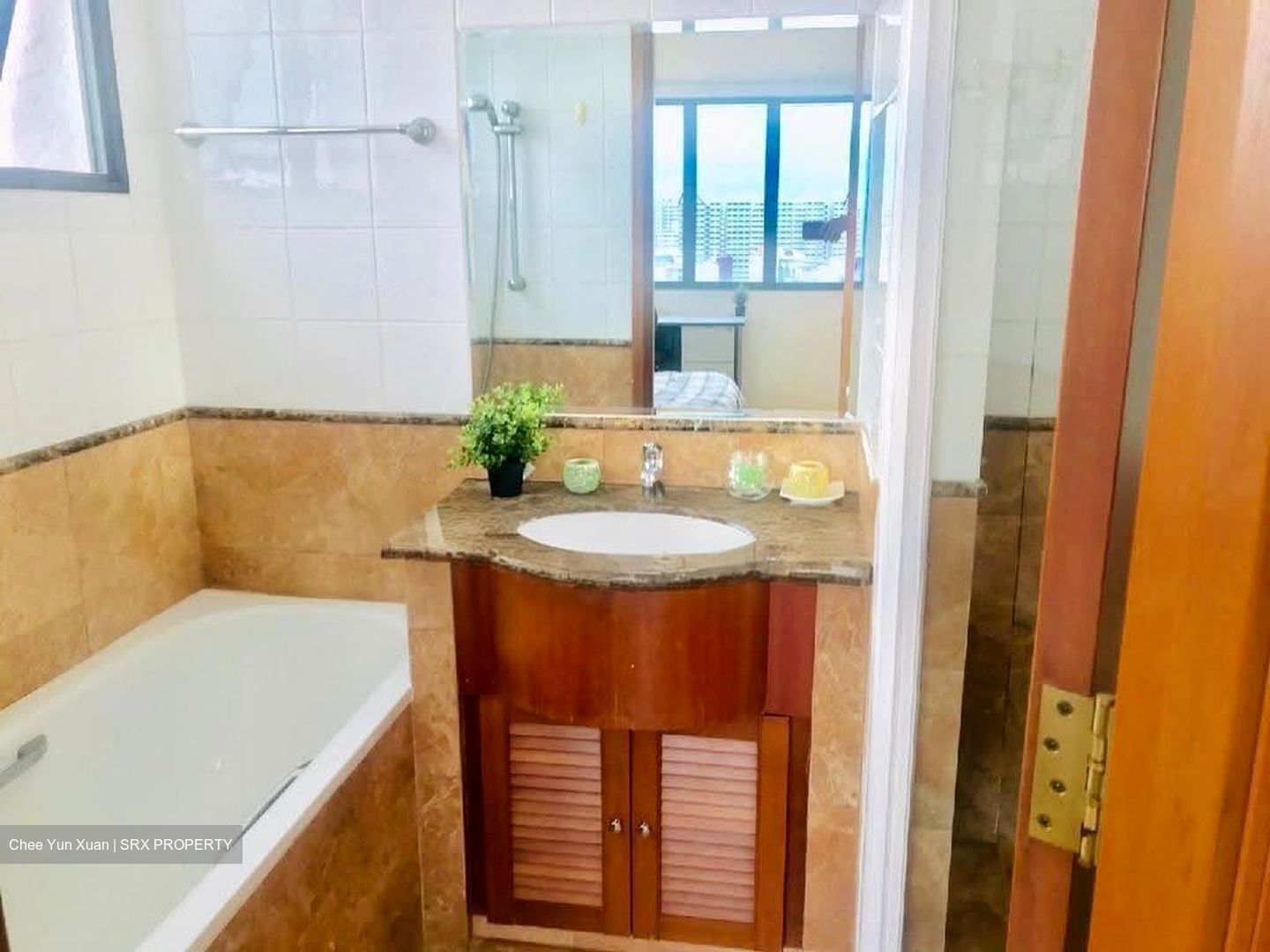 Central Grove (D14), Condominium #630311341
